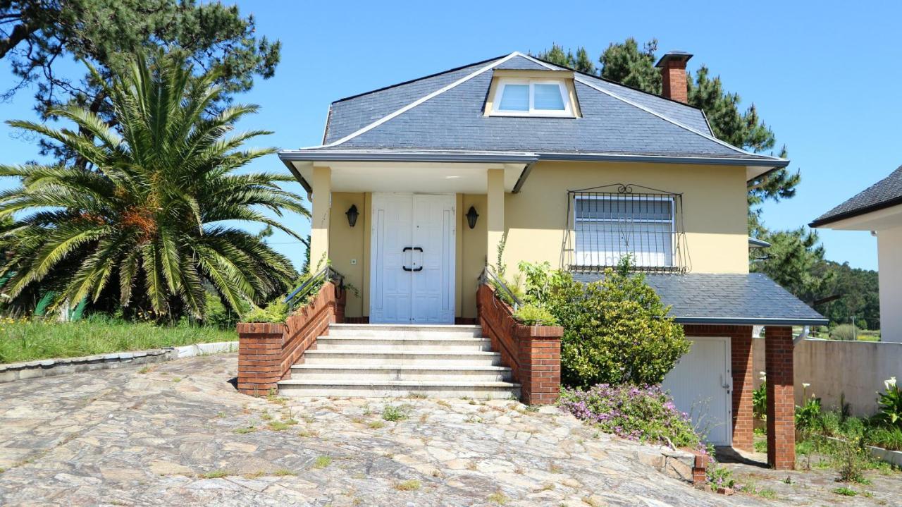 Spacious House With Terrace Near Boiro, Sea View Exterior photo